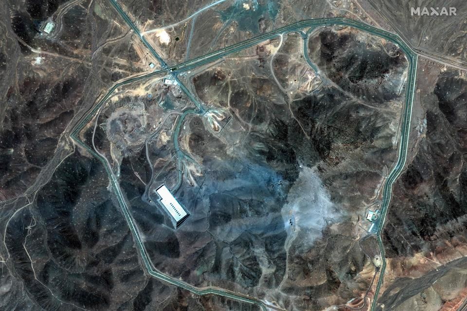 B 8739877291.png