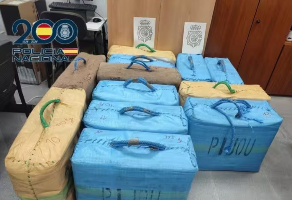 2025 10 866411886.png