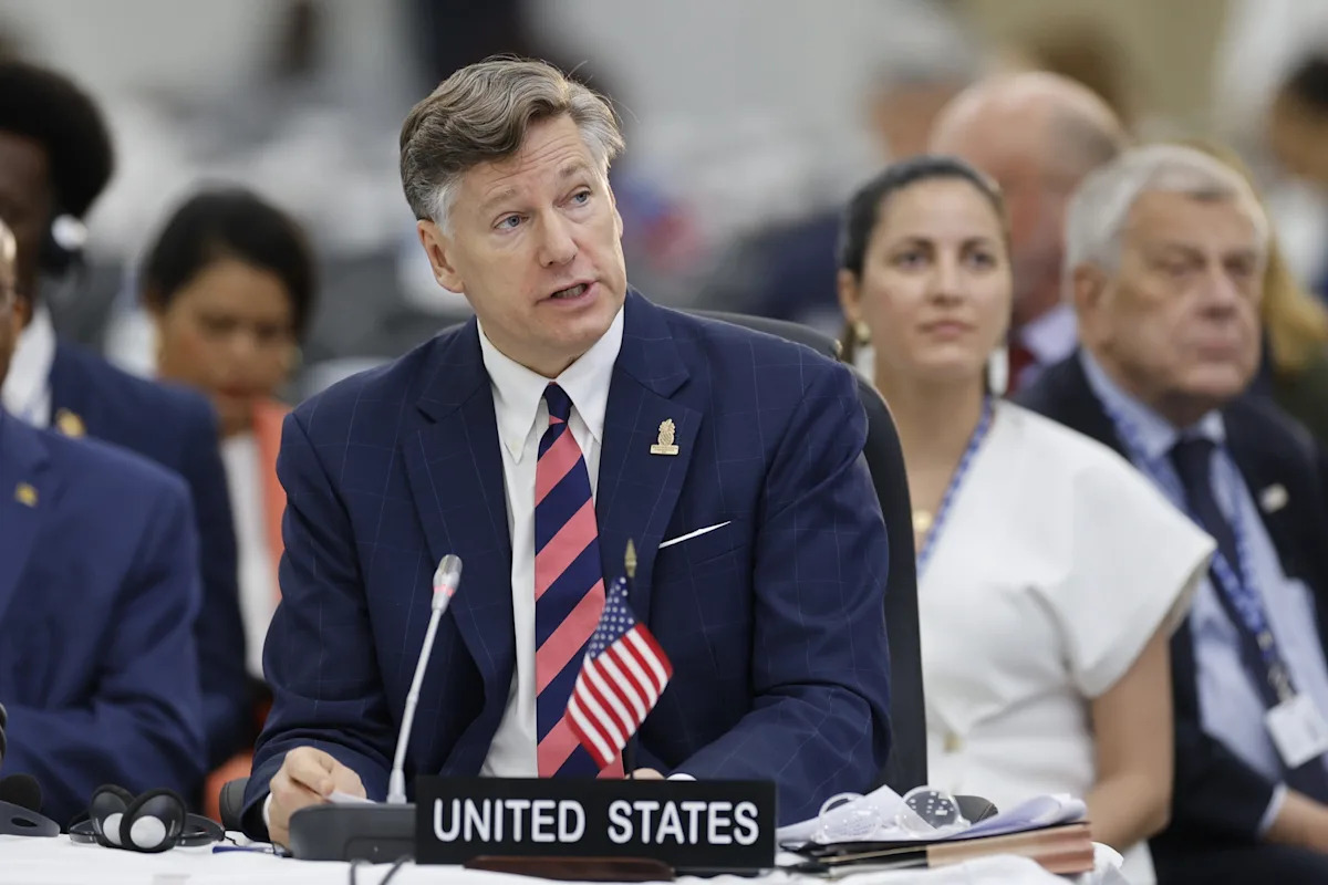 2025 10 877139591.png