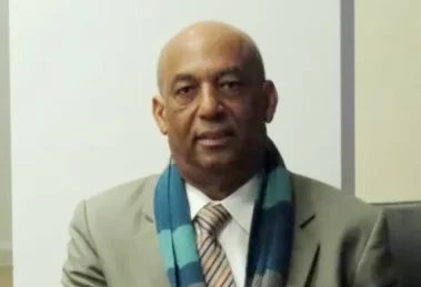 8904756179.png