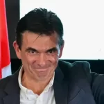 8917773429.png