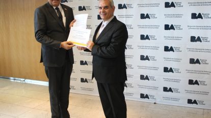 (FOTO) RECONOCIMIENTO GOBIERNO CIUDAD DE BUENOS AIRES )