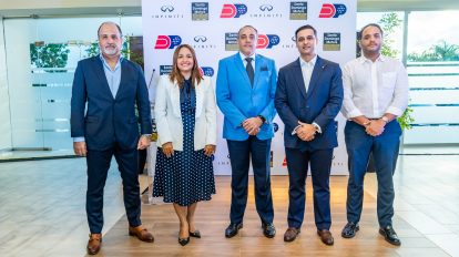 Pedro Ruiz, Pamela Martínez, Blas Fernández, Carlos Alegría y Manuel Lloret.