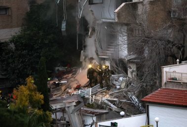 B 2026 04 1132178484.png