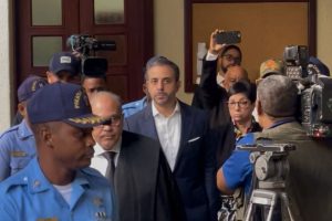 Antonio y Maribel Espaillat 900x660