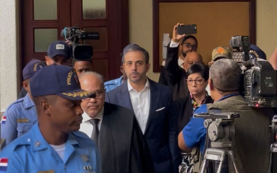 Antonio y Maribel Espaillat 900x660