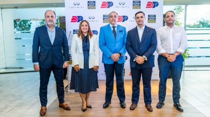 Foto 1, Pedro Ruiz, Pamela Martínez, Blas Fernández, Carlos Alegría y Manuel Lloret.