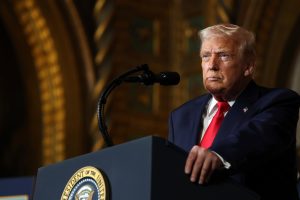 Trump dirige un nuevo mensaje a Cuba lleno de amenazas