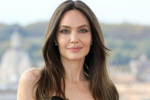 Angelina jolie pone a la venta su mansion en los angeles 987f9127 focus 0 0 1200