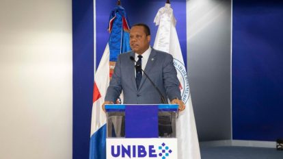 Director de pro consumidor en conferencia en unibe 1536x722