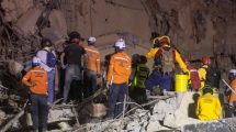Rescatistas terremotos venezuela efe 2e55e45a83b1cf33c4ef57a4f26e4c6968bbbf91w d4acdcb7 focus 0 0 896