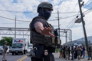 ICE busca anadir 5.500 camas de detencion para migrantes en Miami y otras ciudades de EEUU 1068x593