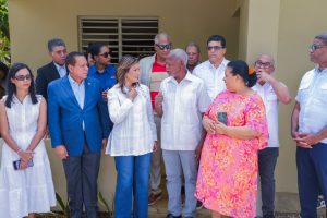 Gabinete de Política Social entrega vivienda a familia vulnerable en La Ureña, SDE