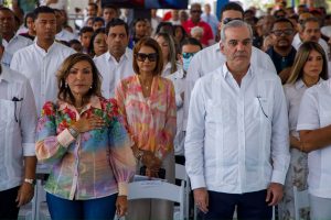 Geanilda Vásquez acompaña al Presidente Abinader en jornada de obras y acercamiento a las comunidades